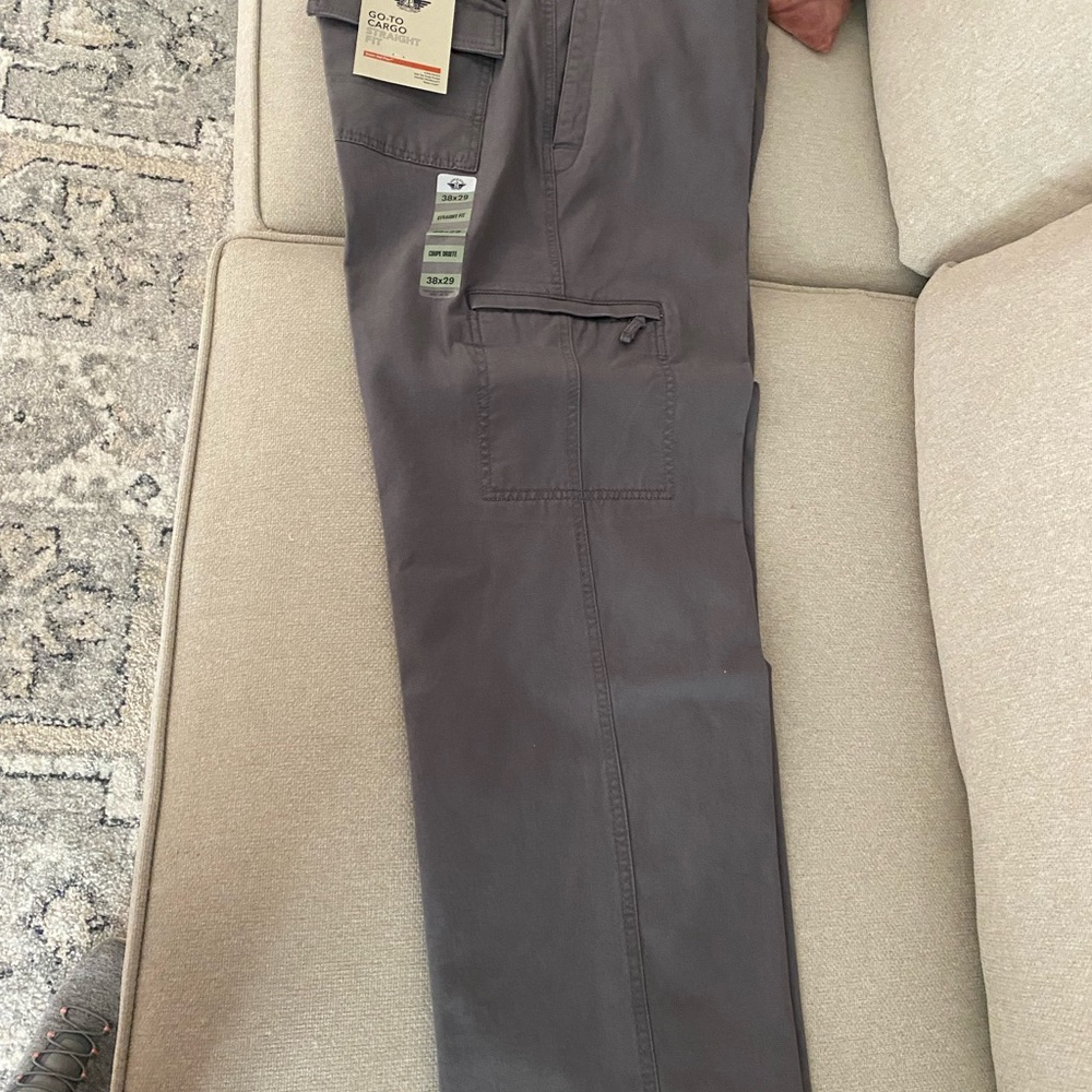Men’s Dockers cargo pants brand new with tags